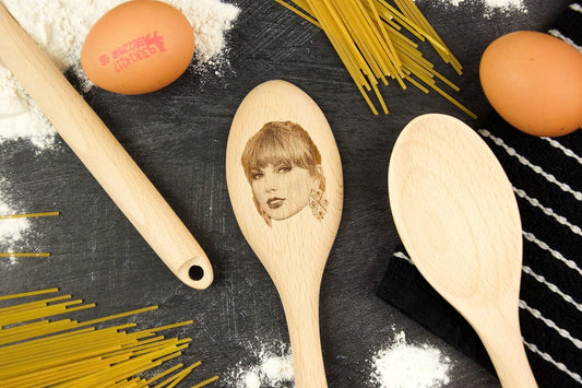 La cara de Taylor en una cuchara, idea divertida y rápida para regalar a Taylor, regalo de repostería grabado, regalo de cocina, inauguración de la casa de un chef, cumpleaños de un chef